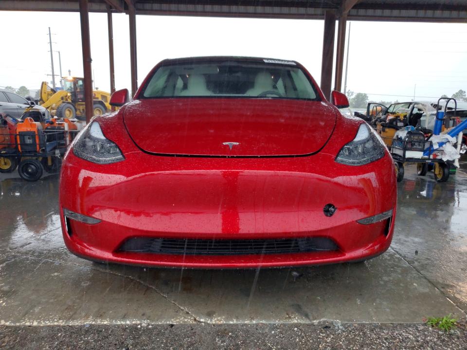 2024 Tesla Model Y მანქანა იყიდება აუქციონზე, vin: 7SAYGDEE1RA257029, აუქციონის ნომერი: 61310656