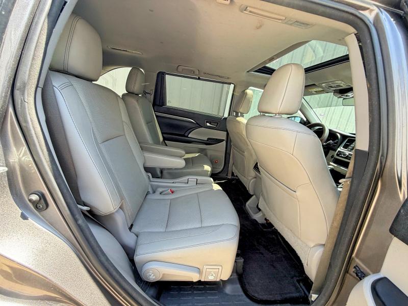 Продажа на аукционе авто 2017 Toyota Highlander, vin: 5TDYZRFH0HS188103, номер лота: 60892826