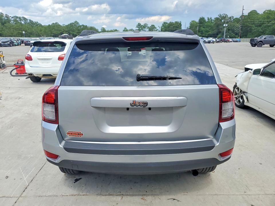 59970666 :رقم المزاد ، 1C4NJCBBXFD246655 vin ، 2015 Jeep Compass مزاد بيع