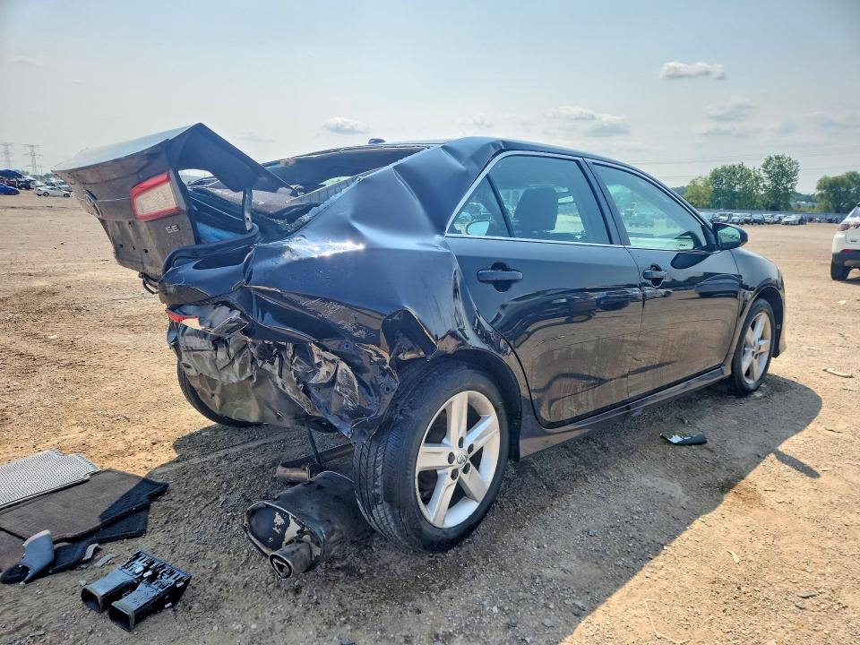 2014 Toyota Camry მანქანა იყიდება აუქციონზე, vin: 4T1BF1FK3EU813804, აუქციონის ნომერი: 63056036