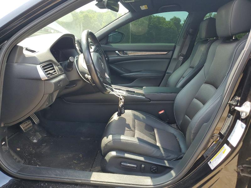60958276 :رقم المزاد ، 1HGCV1F31NA070633 vin ، 2022 Honda Accord مزاد بيع