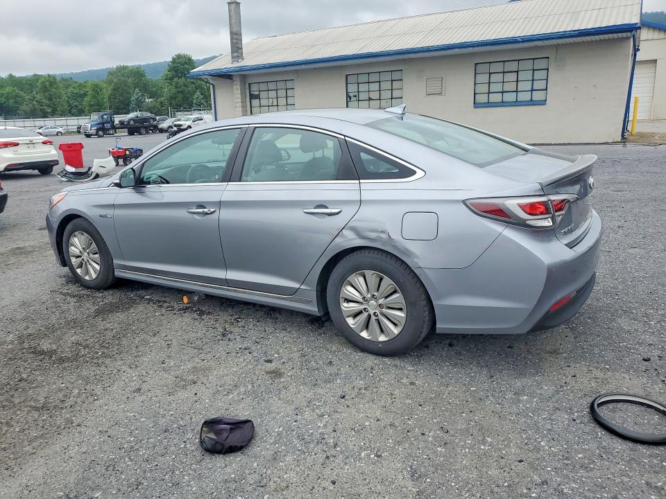 2016 Hyundai Sonata Hybrid მანქანა იყიდება აუქციონზე, vin: KMHE24L10GA015352, აუქციონის ნომერი: 59696256