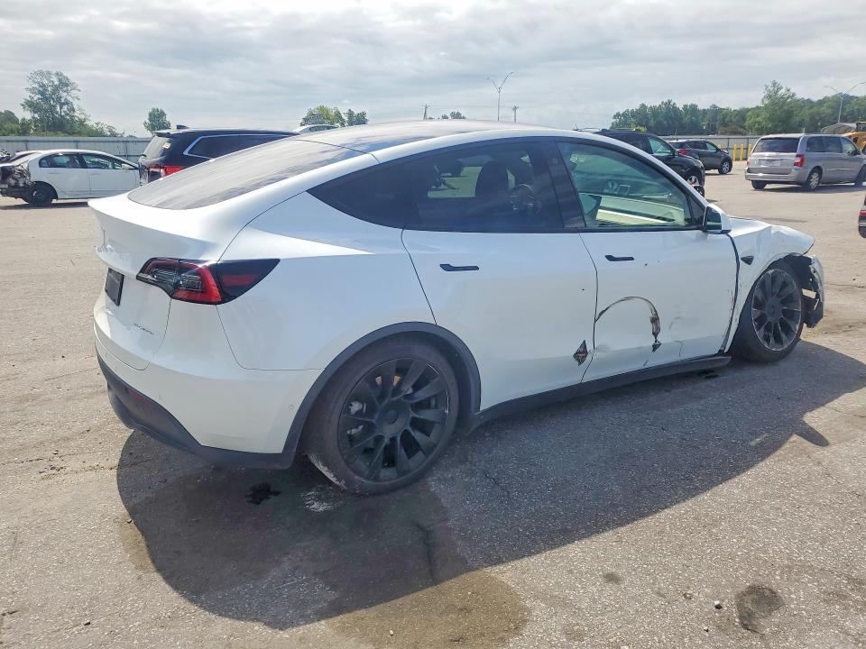 Продажа на аукционе авто 2021 Tesla Model Y, vin: 5YJYGDEE6MF082849, номер лота: 60759946