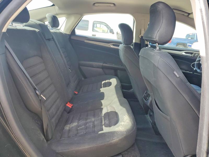 62450896 :رقم المزاد ، 3FA6P0HD3JR186699 vin ، 2018 Ford Fusion مزاد بيع