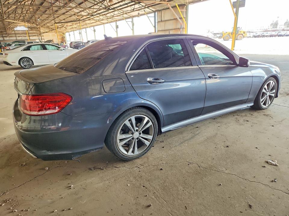 2015 Mercedes-benz E მანქანა იყიდება აუქციონზე, vin: WDDHF5KB1FB152532, აუქციონის ნომერი: 60848326