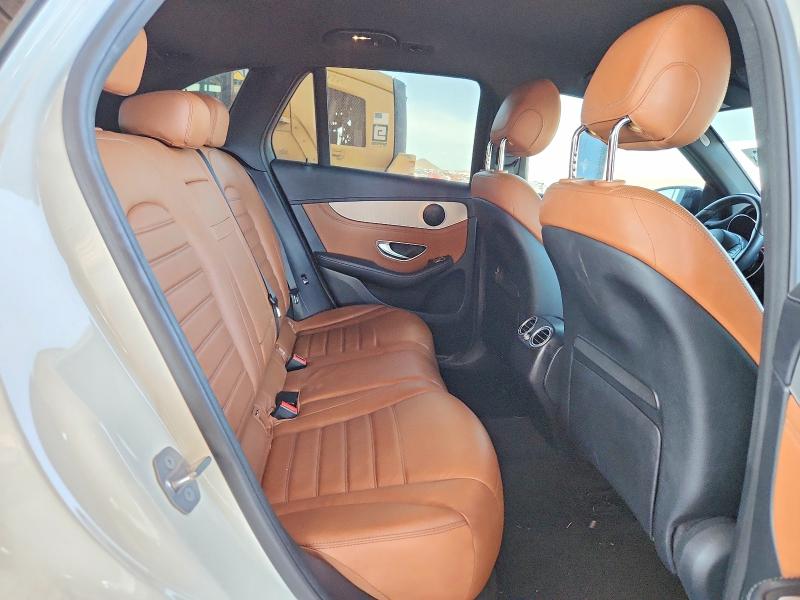 62860586 :رقم المزاد ، WDC0G4JB0HF174382 vin ، 2017 Mercedes-benz Glc مزاد بيع