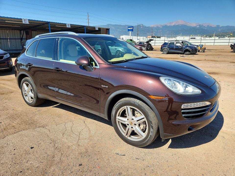 Продаж на аукціоні авто 2014 Porsche Cayenne, vin: WP1AE2A22ELA51294, номер лоту: 60876056