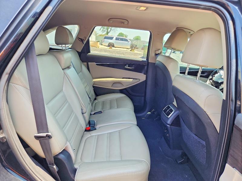 61034296 :رقم المزاد ، 5XYPH4A57KG439640 vin ، 2019 Kia Sorento مزاد بيع