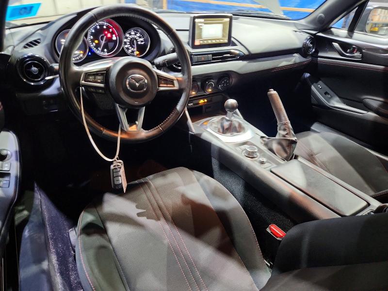 59697286 :رقم المزاد ، JM1NDAL70H0105142 vin ، 2017 Mazda Mx-5 Miata مزاد بيع