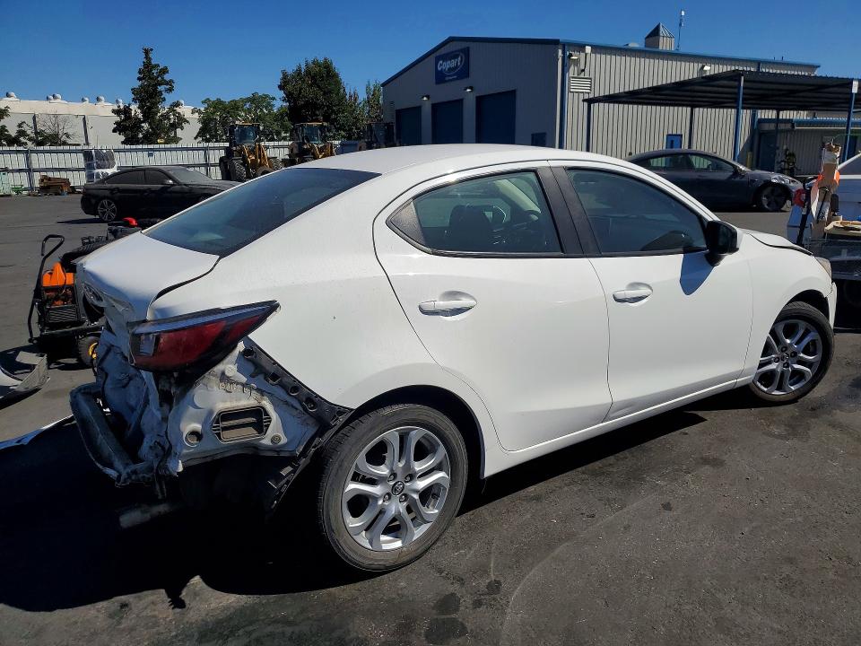 Продажа на аукционе авто 2017 Toyota Yaris Ia, vin: 3MYDLBYV8HY180531, номер лота: 62744396