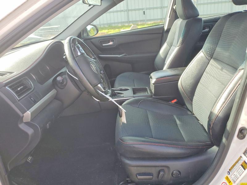 61993986 :رقم المزاد ، 4T1BF1FK9FU087481 vin ، 2015 Toyota Camry مزاد بيع