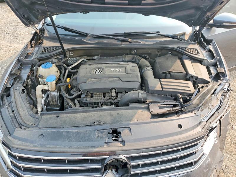61442276 :رقم المزاد ، 1VWGT7A35HC081267 vin ، 2017 Volkswagen Passat مزاد بيع