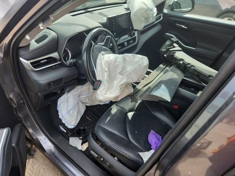 Продажа на аукционе авто 2022 Toyota Highlander, vin: 5TDGZRAH6NS105675, номер лота: 59726076