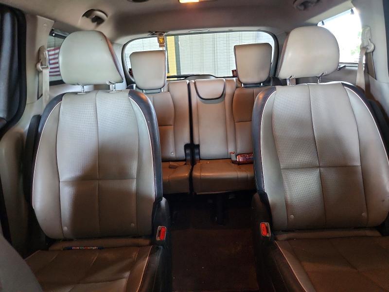 61441556 :رقم المزاد ، KNDMB5C18H6338350 vin ، 2017 Kia Sedona مزاد بيع