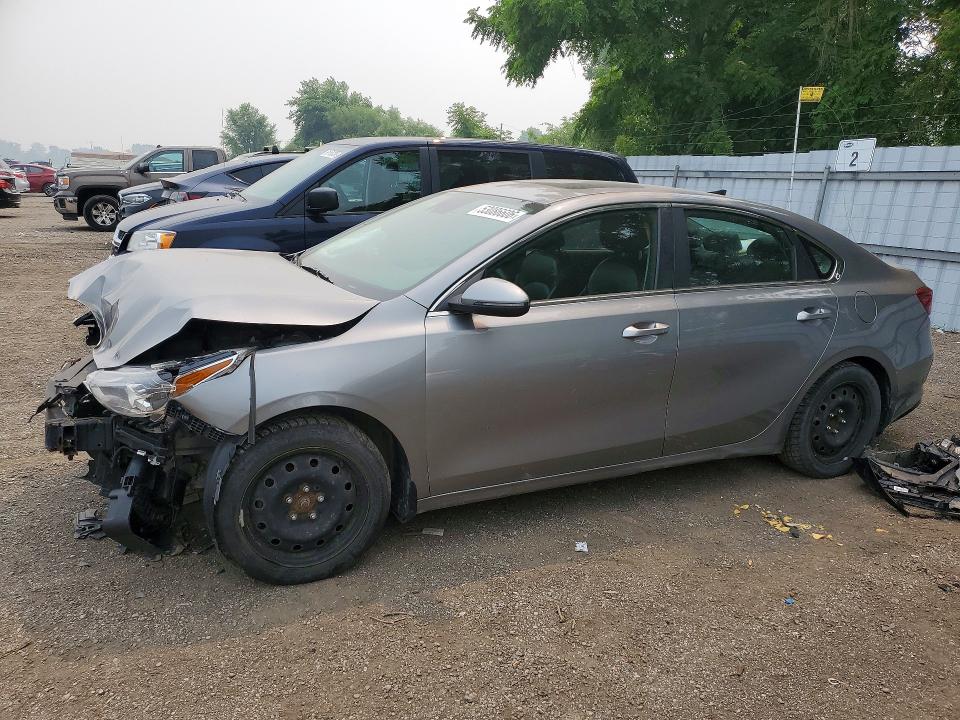 2021 Kia Forte მანქანა იყიდება აუქციონზე, vin: 3KPF54AD0ME327354, აუქციონის ნომერი: 53086606