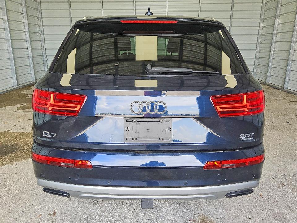 Продажа на аукционе авто 2017 Audi Q7, vin: WA1LAAF77HD001813, номер лота: 62318816