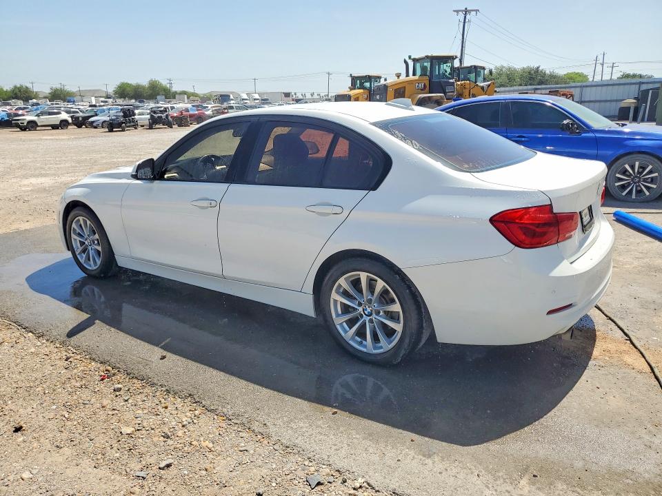 Продажа на аукционе авто 2017 Bmw 320, vin: WBA8E1G57HNU12939, номер лота: 61937856