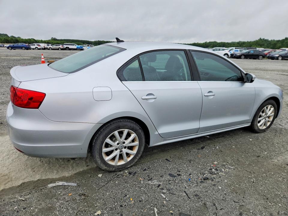 60392246 :رقم المزاد ، 3VWD07AJ3EM317130 vin ، 2014 Volkswagen Jetta مزاد بيع