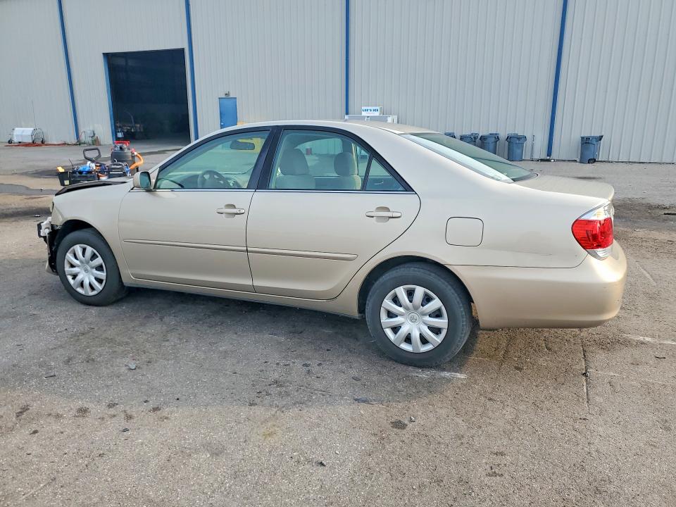 62974826 :رقم المزاد ، 4T1BE32K55U941952 vin ، 2005 Toyota Camry مزاد بيع