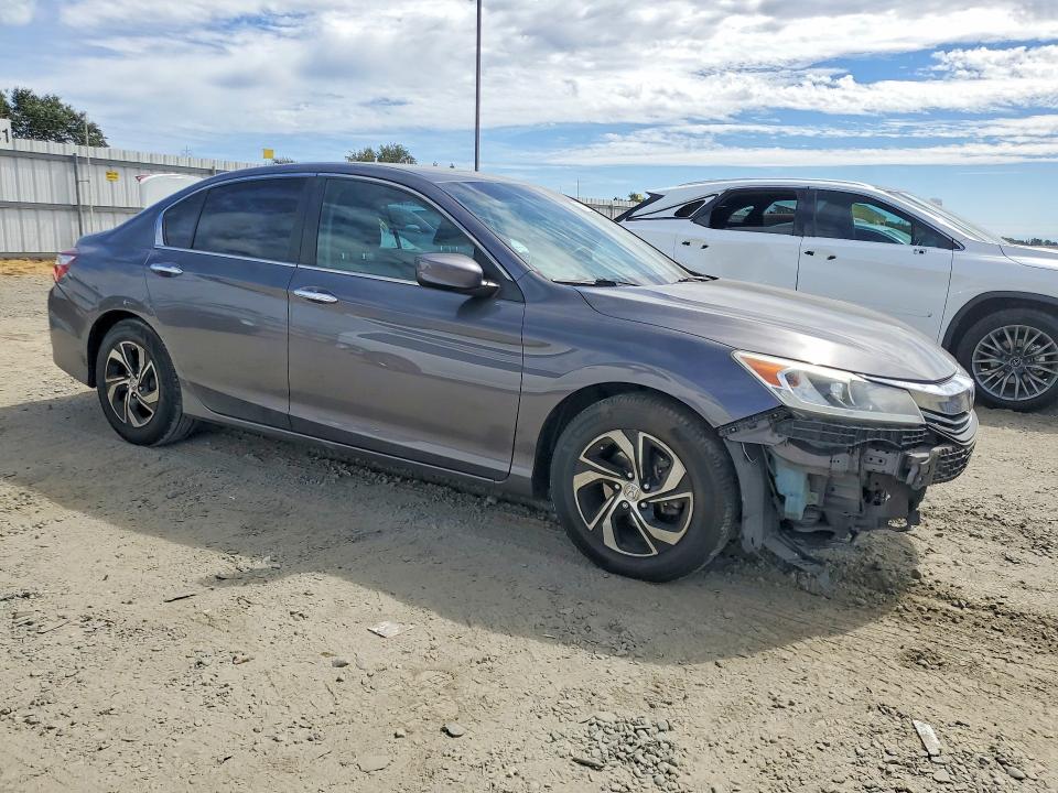 2017 Honda Accord მანქანა იყიდება აუქციონზე, vin: 1HGCR2F30HA036777, აუქციონის ნომერი: 61762276