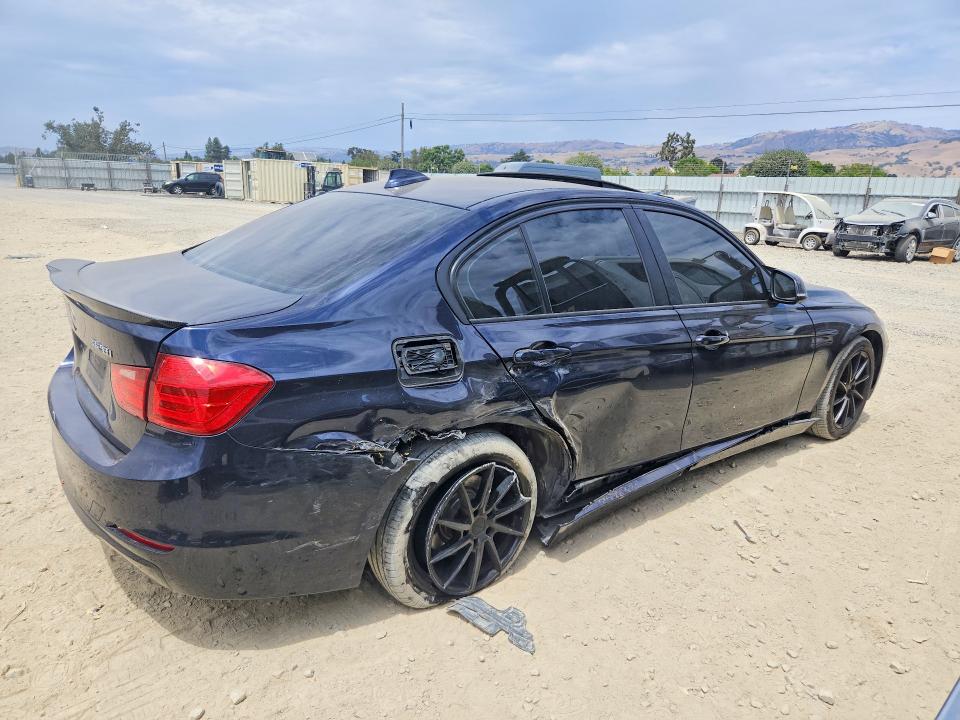 2013 Bmw 328 მანქანა იყიდება აუქციონზე, vin: WBA3A5C52DJ461700, აუქციონის ნომერი: 61011766