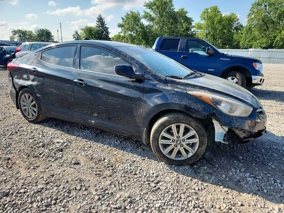 63174406 :رقم المزاد ، KMHDH4AE9FU302928 vin ، 2015 Hyundai Elantra مزاد بيع