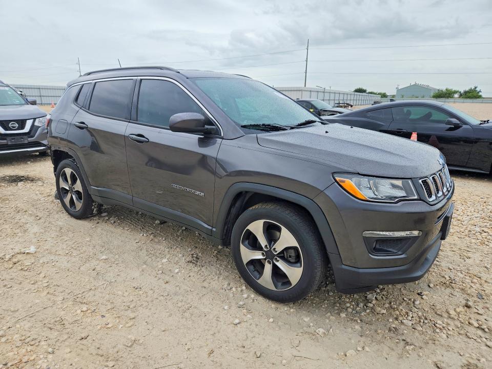61174806 :رقم المزاد ، 3C4NJCBB5HT643008 vin ، 2017 Jeep Compass مزاد بيع