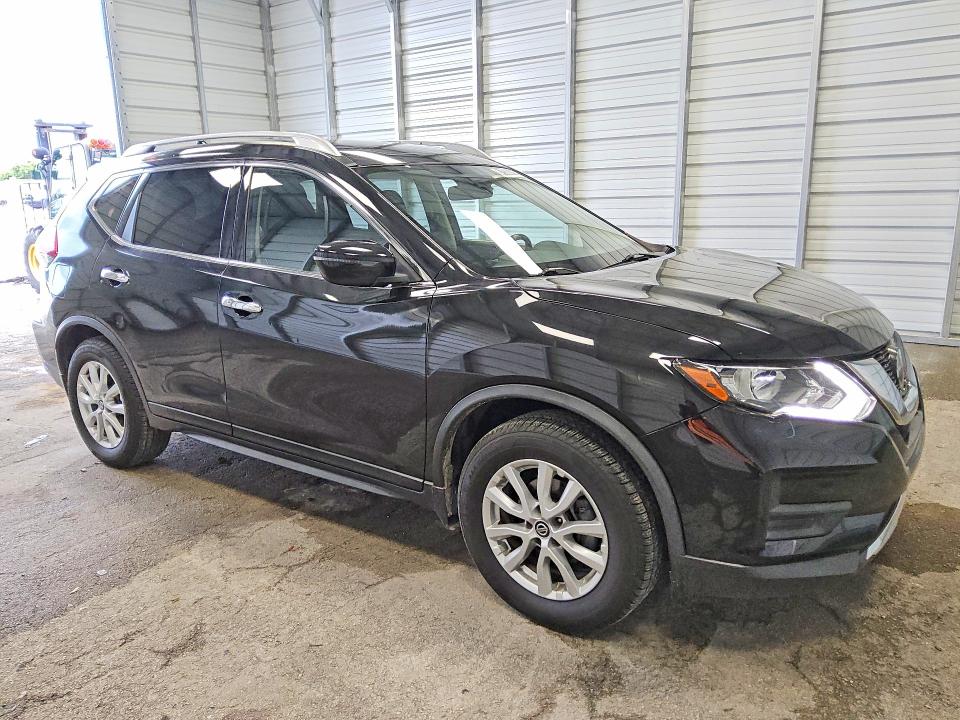 61930766 :رقم المزاد ، JN8AT2MT8LW043096 vin ، 2020 Nissan Rogue مزاد بيع