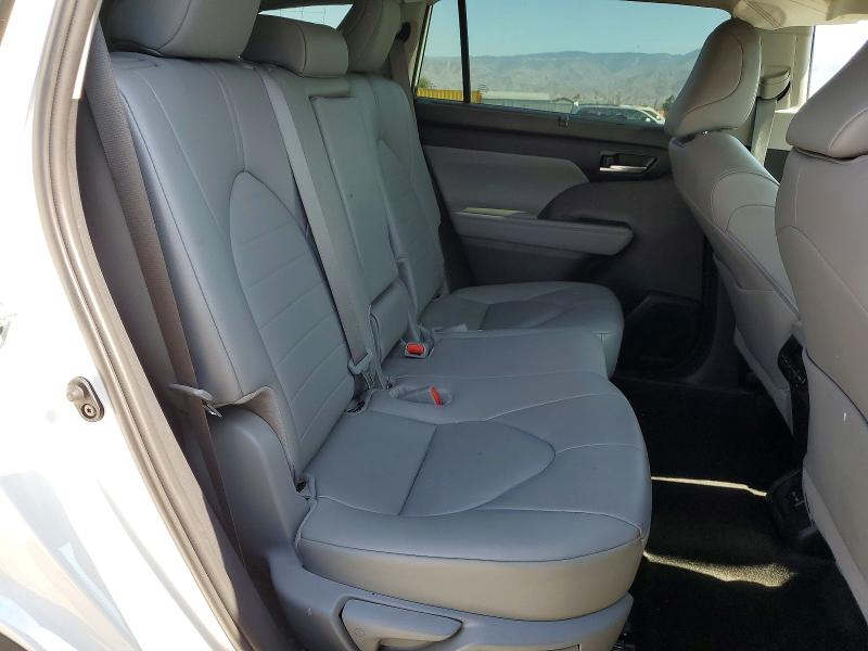 Продажа на аукционе авто 2026 Toyota Highlander Hybrid, vin: 5TDKBRCH4TS710996, номер лота: 61523426