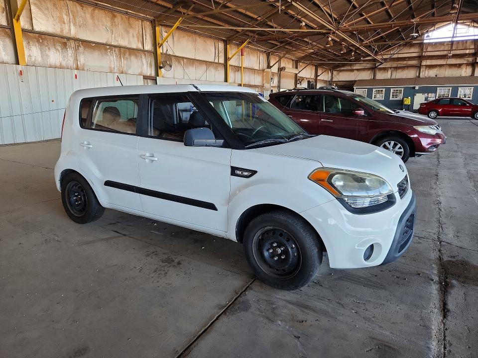 61924726 :رقم المزاد ، KNDJT2A56D7755359 vin ، 2013 Kia Soul مزاد بيع