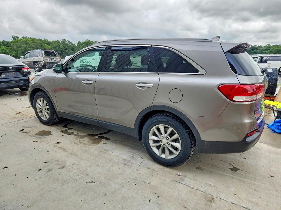60897686 :رقم المزاد ، 5XYPGDA39GG042861 vin ، 2016 Kia Sorento مزاد بيع