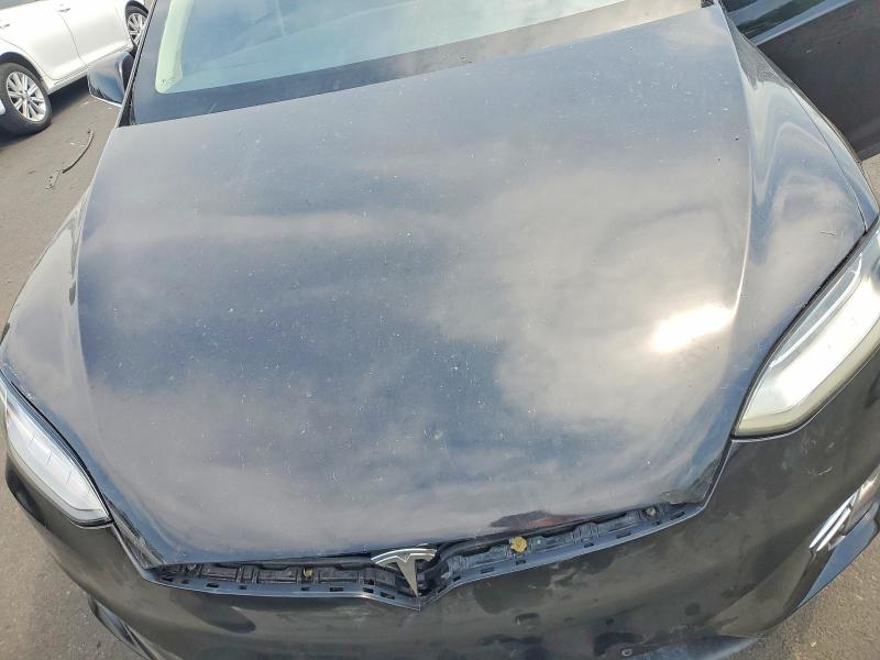 Продаж на аукціоні авто 2017 Tesla Model X, vin: 5YJXCBE2XHF049392, номер лоту: 61822206