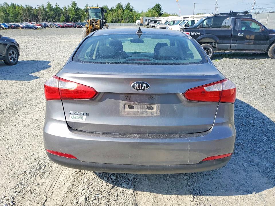 2014 Kia Forte მანქანა იყიდება აუქციონზე, vin: KNAFX4A63E5201611, აუქციონის ნომერი: 60359576