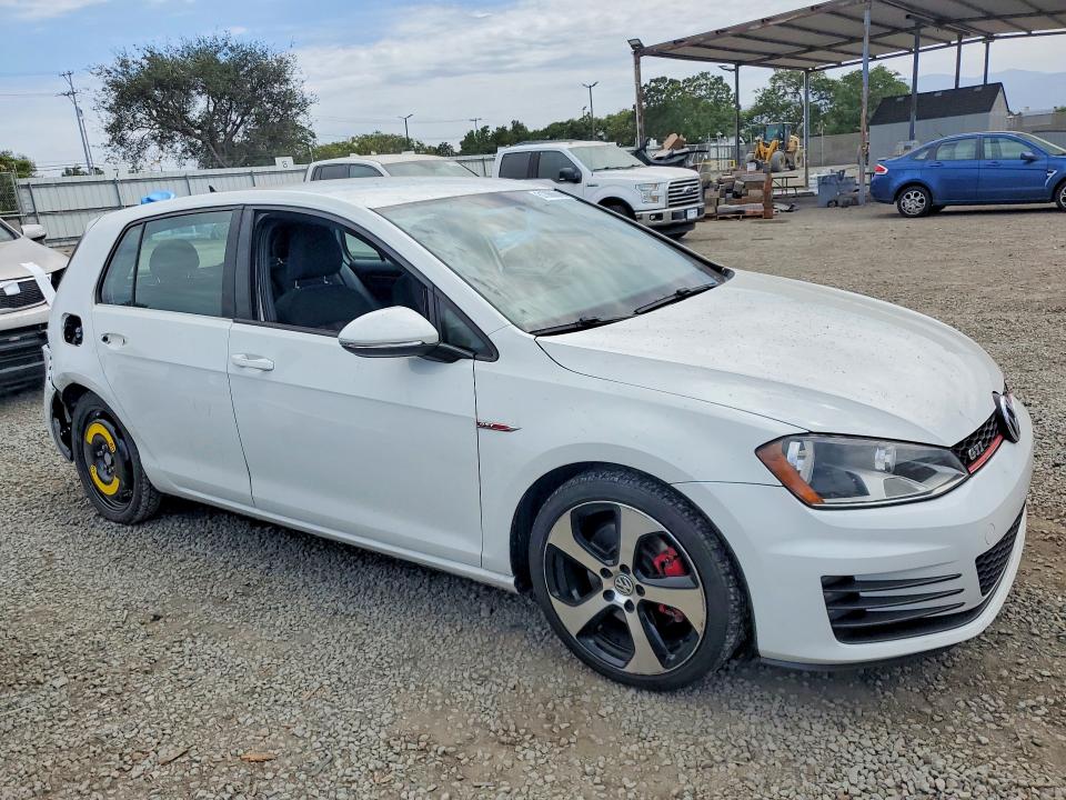 61368046 :رقم المزاد ، 3VW4T7AU0GM040540 vin ، 2016 Volkswagen Gti مزاد بيع
