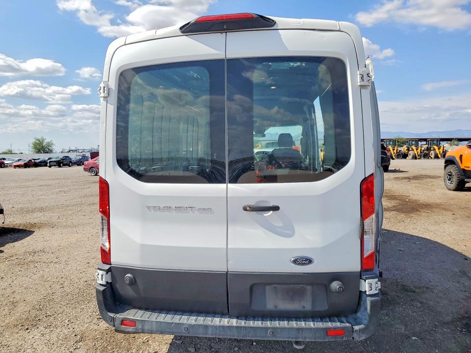 Продажа на аукционе авто 2019 Ford Transit, vin: 1FTYR2CM8KKA18112, номер лота: 61962726