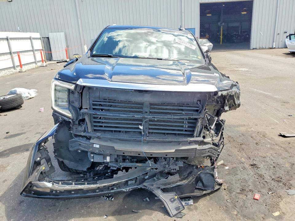 60899736 :رقم المزاد ، 1GKS1DKL6MR318392 vin ، 2021 Gmc Yukon مزاد بيع