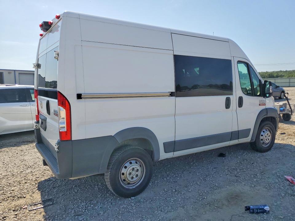 60054376 :رقم المزاد ، 3C6TRVBG3JE135788 vin ، 2018 Ram Promaster 1500 مزاد بيع