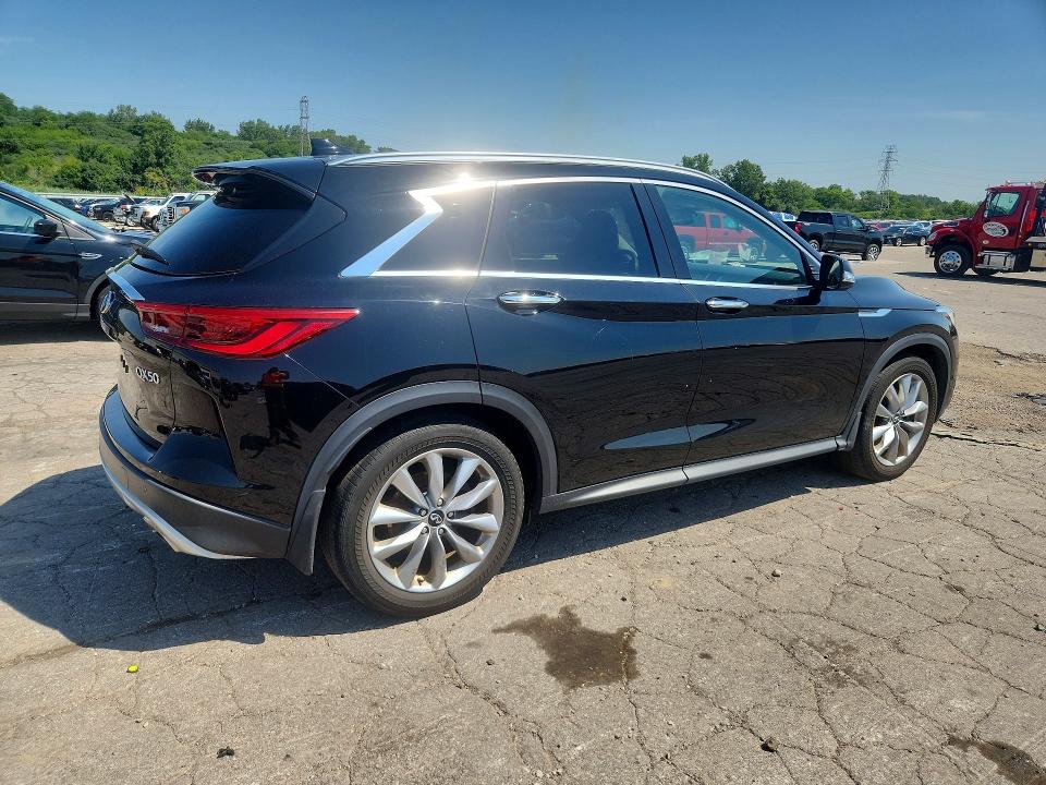 62651726 :رقم المزاد ، 3PCAJ5M3XLF103418 vin ، 2020 Infiniti Qx50 مزاد بيع