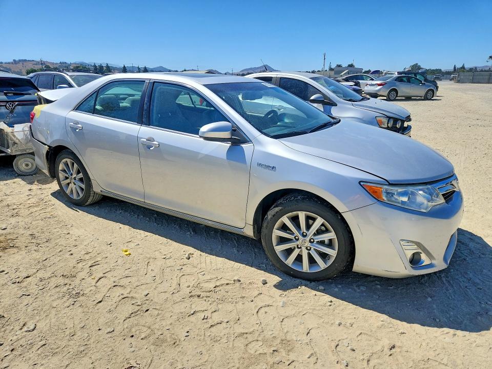 60253176 :رقم المزاد ، 4T1BD1FK5EU107438 vin ، 2014 Toyota Camry Hybrid مزاد بيع