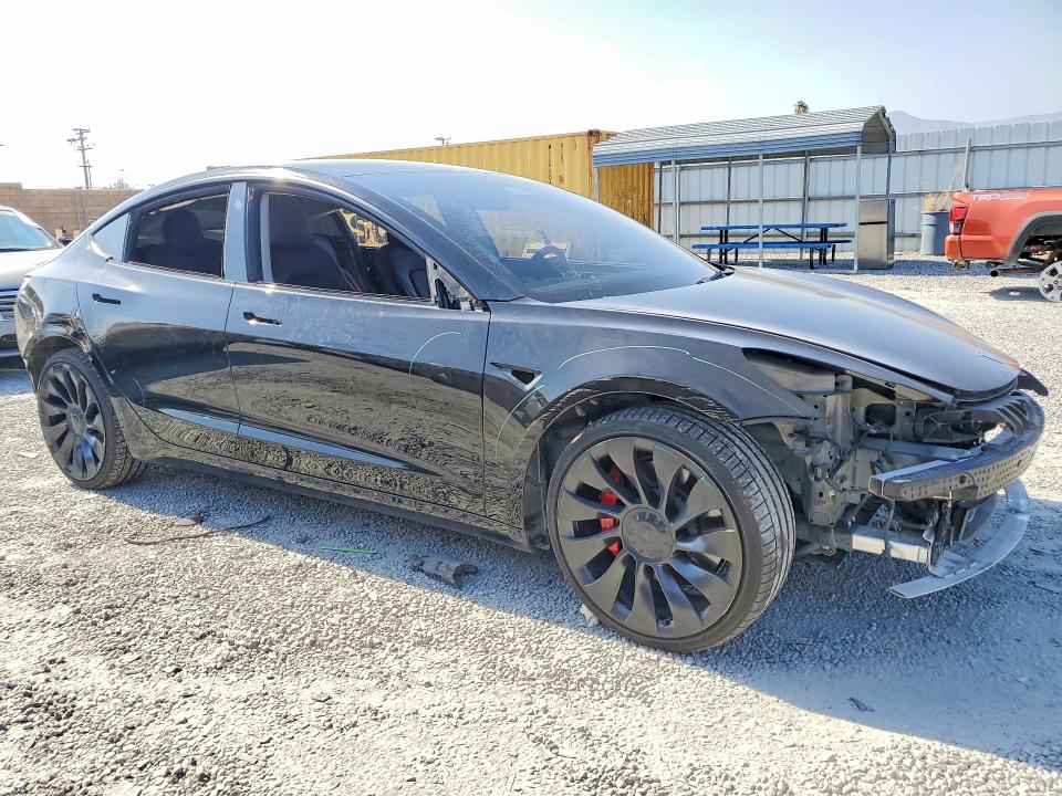 61058636 :رقم المزاد ، 5YJ3E1EC2PF421110 vin ، 2023 Tesla Model 3 مزاد بيع