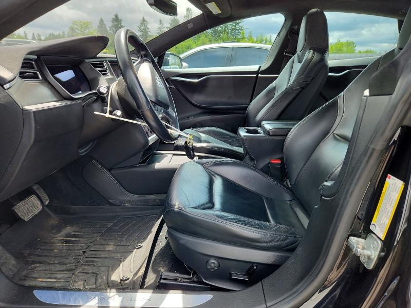 2015 Tesla Model S მანქანა იყიდება აუქციონზე, vin: 5YJSA1S26FF096558, აუქციონის ნომერი: 61443916