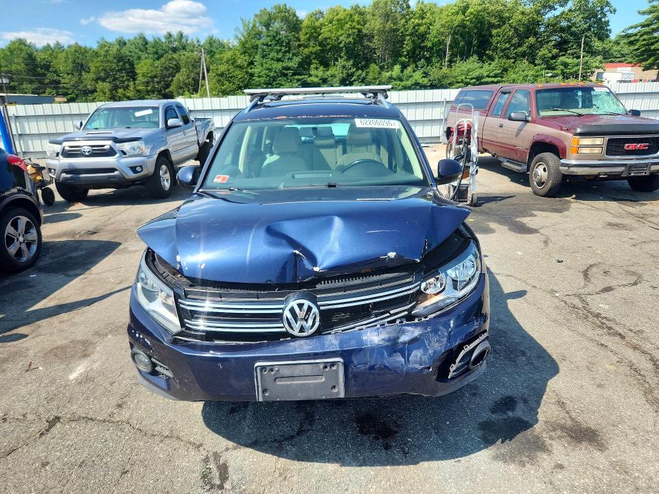 62206096 :رقم المزاد ، WVGAV7AX9DW547468 vin ، 2013 Volkswagen Tiguan مزاد بيع