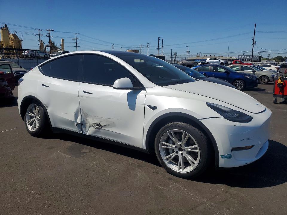 Продажа на аукционе авто 2022 Tesla Model Y, vin: 7SAYGDEE5NF386307, номер лота: 62360076