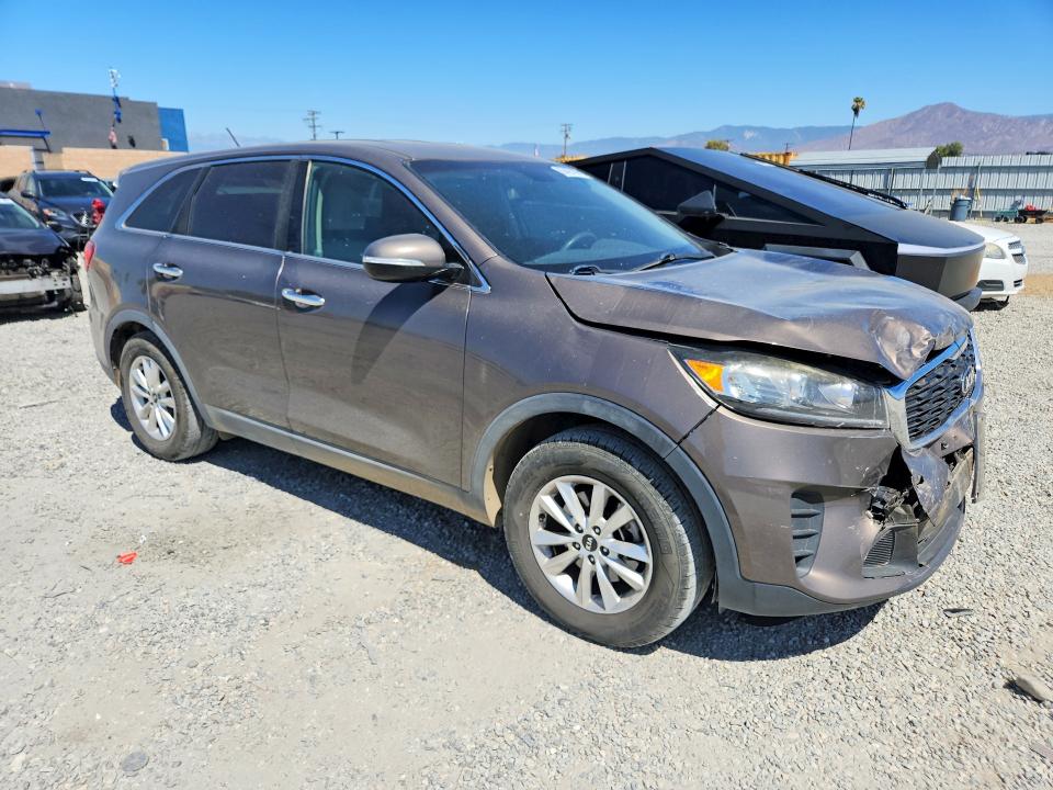 63427196 :رقم المزاد ، 5XYPG4A3XKG563905 vin ، 2019 Kia Sorento مزاد بيع