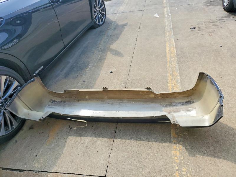 85614665 :رقم المزاد ، 4T1BG22K01U099312 vin ، 2001 Toyota Camry مزاد بيع