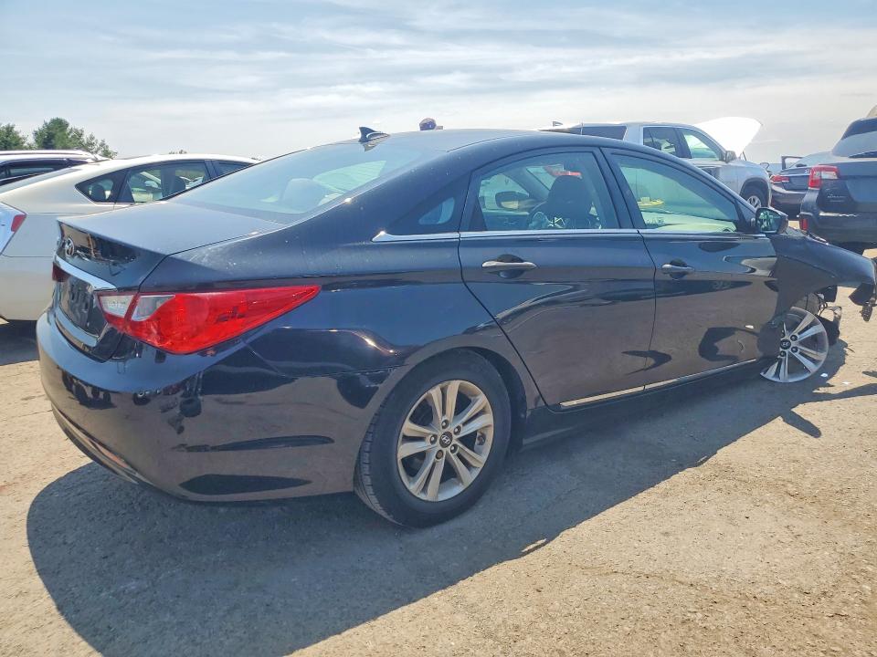 61631426 :رقم المزاد ، 5NPEB4AC6DH778523 vin ، 2013 Hyundai Sonata مزاد بيع