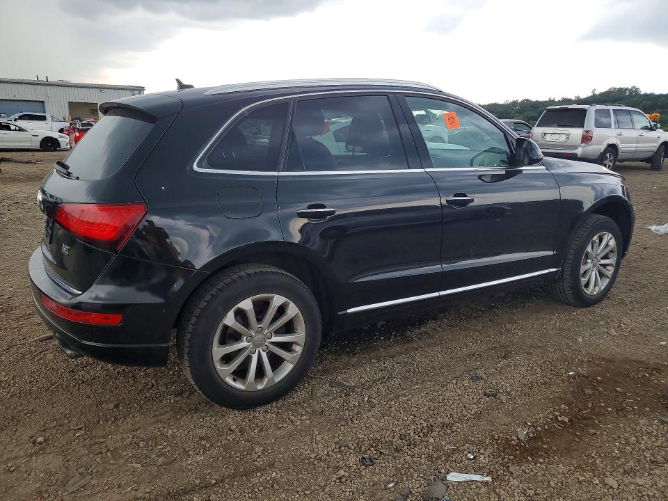 60228946 :رقم المزاد ، WA1LFAFP4FA084858 vin ، 2015 Audi Q5 مزاد بيع