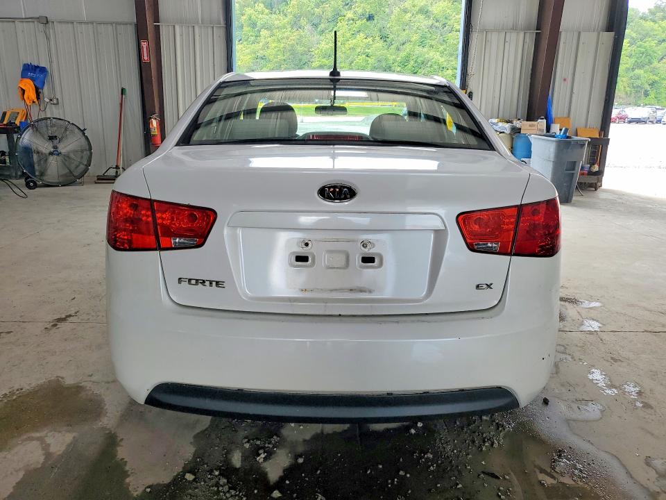 60093096 :رقم المزاد ، KNAFU4A26D5727056 vin ، 2013 Kia Forte مزاد بيع