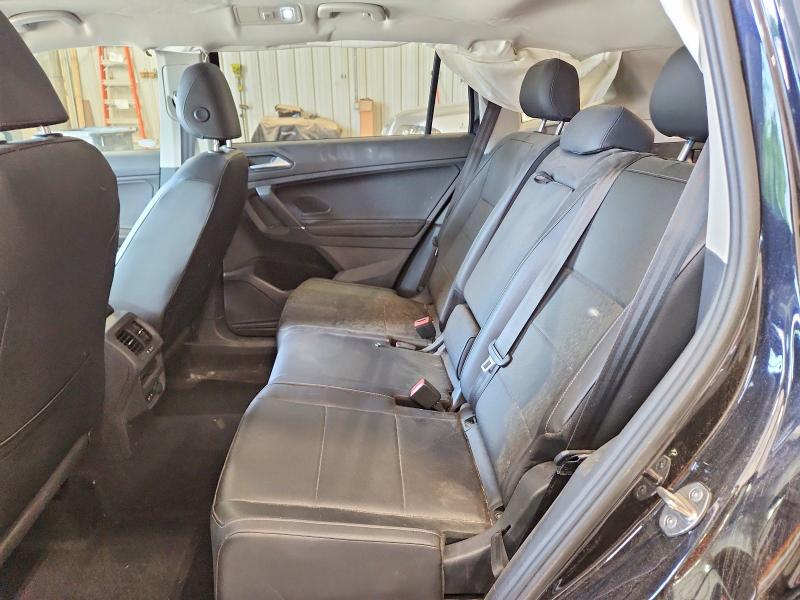 61343706 :رقم المزاد ، 3VV2B7AXXLM137621 vin ، 2020 Volkswagen Tiguan مزاد بيع