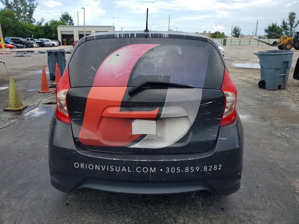 63124956 :رقم المزاد ، 3N1CE2CP2JL359621 vin ، 2018 Nissan Versa Note مزاد بيع